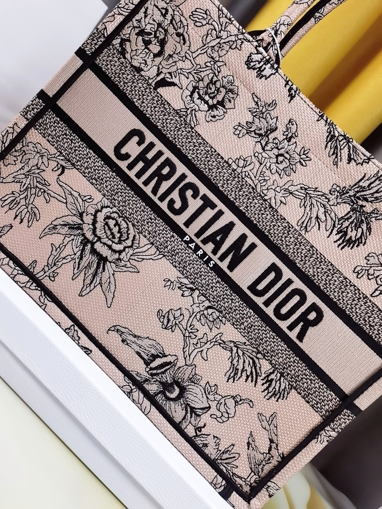 Christian Dior Shopping Bags